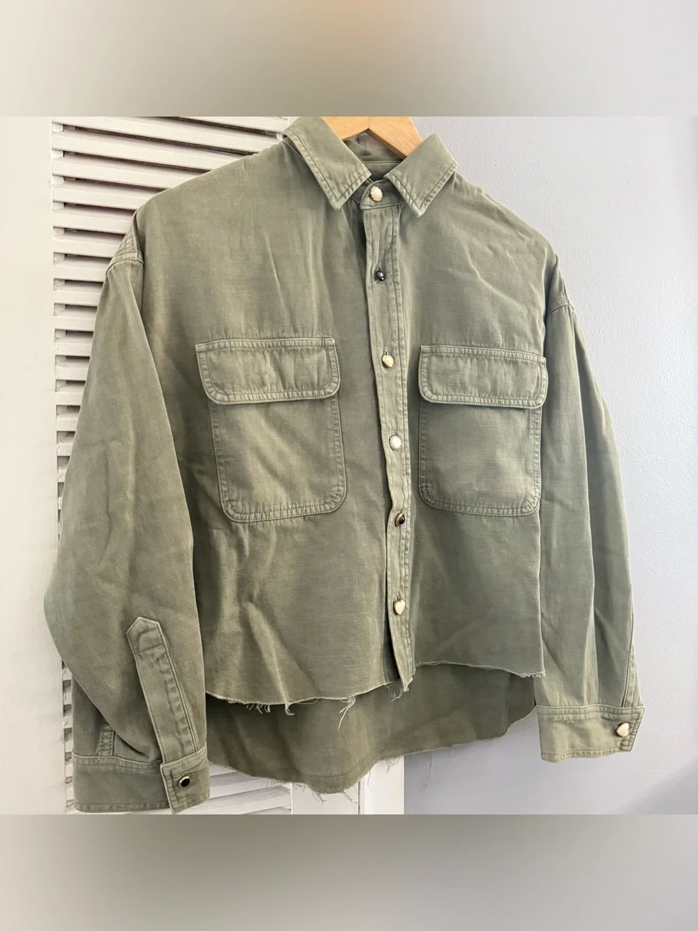 AMO Olive Green Cropped Oversized Style Cotton Linen Button-Up Shirt - Picture 10 of 12